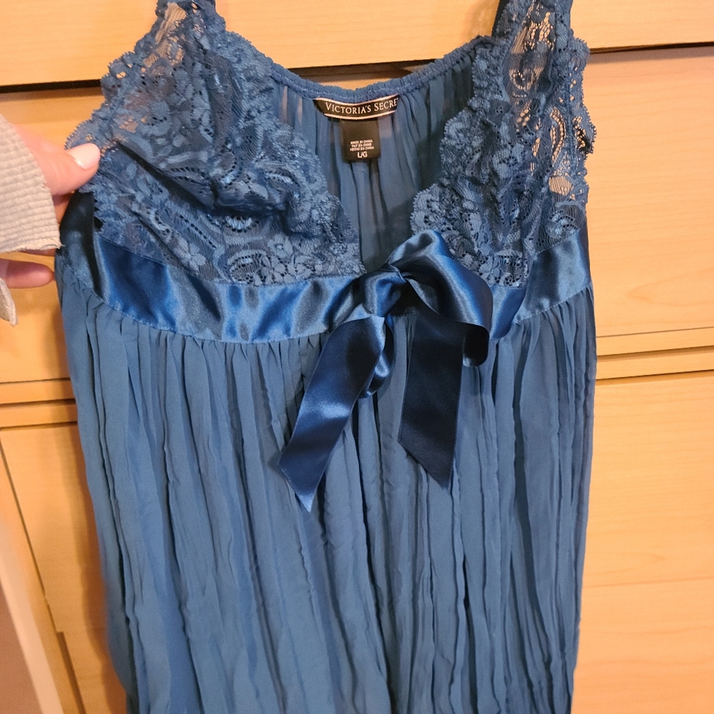 Victoria's Secret set.  Size large
